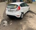 Білий Форд Фієста, об'ємом двигуна 1 л та пробігом 217 тис. км за 6000 $, фото 3 на Automoto.ua