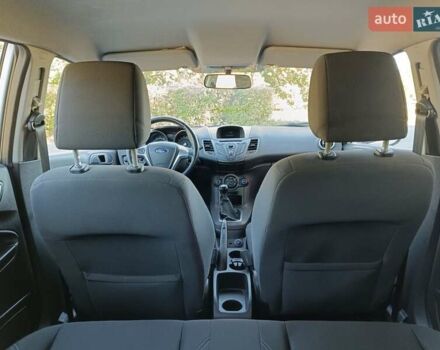 Білий Форд Фієста, об'ємом двигуна 1 л та пробігом 92 тис. км за 5800 $, фото 12 на Automoto.ua