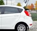 Білий Форд Фієста, об'ємом двигуна 1 л та пробігом 60 тис. км за 9900 $, фото 48 на Automoto.ua