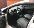 Білий Форд Фієста, об'ємом двигуна 1 л та пробігом 101 тис. км за 8500 $, фото 8 на Automoto.ua