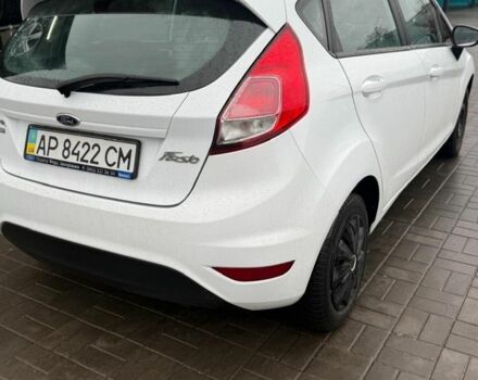 Белый Форд Фиеста, объемом двигателя 1 л и пробегом 82 тыс. км за 6699 $, фото 3 на Automoto.ua