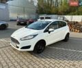 Белый Форд Фиеста, объемом двигателя 1 л и пробегом 130 тыс. км за 6500 $, фото 6 на Automoto.ua