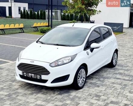 Білий Форд Фієста, об'ємом двигуна 1 л та пробігом 60 тис. км за 9900 $, фото 51 на Automoto.ua