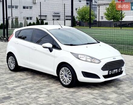 Білий Форд Фієста, об'ємом двигуна 1 л та пробігом 60 тис. км за 9900 $, фото 19 на Automoto.ua