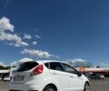 Белый Форд Фиеста, объемом двигателя 1 л и пробегом 171 тыс. км за 8000 $, фото 4 на Automoto.ua