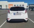 Білий Форд Фієста, об'ємом двигуна 1.6 л та пробігом 257 тис. км за 7000 $, фото 3 на Automoto.ua