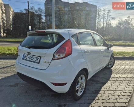 Білий Форд Фієста, об'ємом двигуна 1 л та пробігом 171 тис. км за 6499 $, фото 9 на Automoto.ua