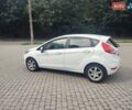 Білий Форд Фієста, об'ємом двигуна 1 л та пробігом 110 тис. км за 8000 $, фото 1 на Automoto.ua