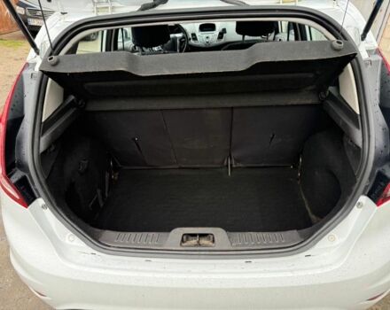 Белый Форд Фиеста, объемом двигателя 1 л и пробегом 82 тыс. км за 6699 $, фото 1 на Automoto.ua