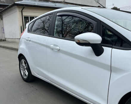 Белый Форд Фиеста, объемом двигателя 1.5 л и пробегом 228 тыс. км за 7800 $, фото 4 на Automoto.ua