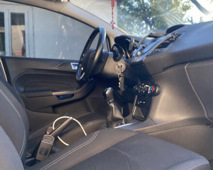 Белый Форд Фиеста, объемом двигателя 1 л и пробегом 142 тыс. км за 6700 $, фото 19 на Automoto.ua