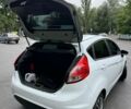 Белый Форд Фиеста, объемом двигателя 1 л и пробегом 100 тыс. км за 7500 $, фото 6 на Automoto.ua