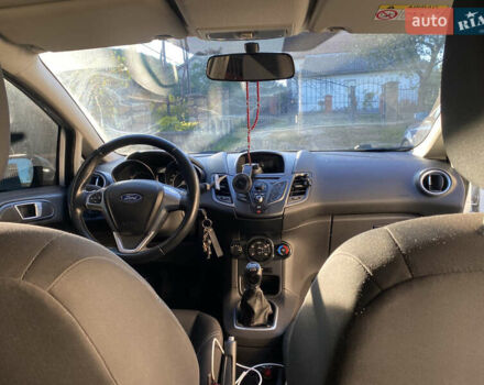 Белый Форд Фиеста, объемом двигателя 1 л и пробегом 142 тыс. км за 6700 $, фото 15 на Automoto.ua