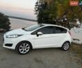 Белый Форд Фиеста, объемом двигателя 1 л и пробегом 86 тыс. км за 5800 $, фото 2 на Automoto.ua