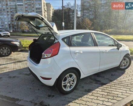 Білий Форд Фієста, об'ємом двигуна 1 л та пробігом 171 тис. км за 6499 $, фото 12 на Automoto.ua