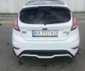 Белый Форд Фиеста, объемом двигателя 1 л и пробегом 212 тыс. км за 2000 $, фото 1 на Automoto.ua