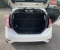 Белый Форд Фиеста, объемом двигателя 1 л и пробегом 150 тыс. км за 7800 $, фото 1 на Automoto.ua