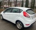 Білий Форд Фієста, об'ємом двигуна 1 л та пробігом 118 тис. км за 6700 $, фото 2 на Automoto.ua