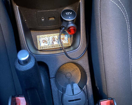 Белый Форд Фиеста, объемом двигателя 1 л и пробегом 142 тыс. км за 6700 $, фото 21 на Automoto.ua