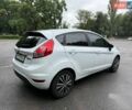 Белый Форд Фиеста, объемом двигателя 1 л и пробегом 100 тыс. км за 7500 $, фото 5 на Automoto.ua