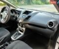 Білий Форд Фієста, об'ємом двигуна 1.6 л та пробігом 240 тис. км за 6500 $, фото 16 на Automoto.ua
