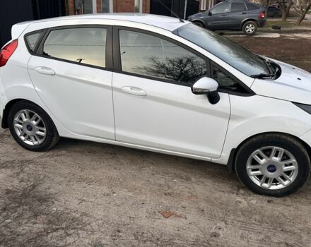 Білий Форд Фієста, об'ємом двигуна 1 л та пробігом 185 тис. км за 5100 $, фото 2 на Automoto.ua