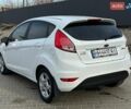 Білий Форд Фієста, об'ємом двигуна 1 л та пробігом 83 тис. км за 9100 $, фото 3 на Automoto.ua