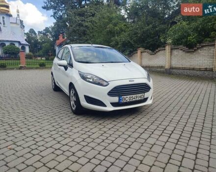 Білий Форд Фієста, об'ємом двигуна 1 л та пробігом 110 тис. км за 8000 $, фото 6 на Automoto.ua