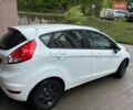 Белый Форд Фиеста, объемом двигателя 1 л и пробегом 130 тыс. км за 6500 $, фото 1 на Automoto.ua