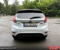 Белый Форд Фиеста, объемом двигателя 1 л и пробегом 100 тыс. км за 7600 $, фото 2 на Automoto.ua