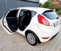 Белый Форд Фиеста, объемом двигателя 1 л и пробегом 59 тыс. км за 9899 $, фото 78 на Automoto.ua