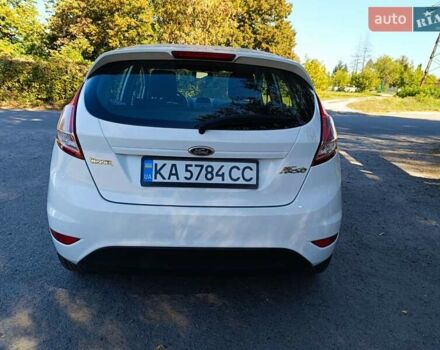 Білий Форд Фієста, об'ємом двигуна 1 л та пробігом 92 тис. км за 5800 $, фото 2 на Automoto.ua