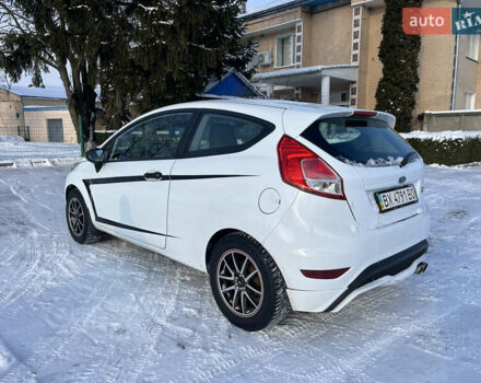 Белый Форд Фиеста, объемом двигателя 1.25 л и пробегом 210 тыс. км за 5300 $, фото 8 на Automoto.ua
