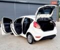 Белый Форд Фиеста, объемом двигателя 1 л и пробегом 59 тыс. км за 9899 $, фото 7 на Automoto.ua