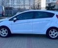 Білий Форд Фієста, об'ємом двигуна 1 л та пробігом 140 тис. км за 8500 $, фото 5 на Automoto.ua