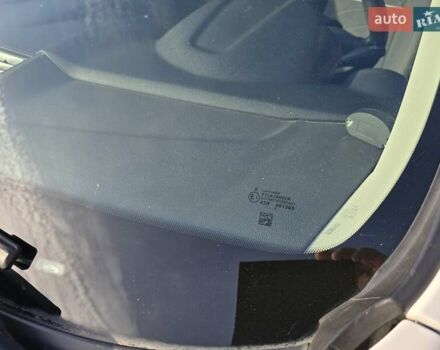 Білий Форд Фієста, об'ємом двигуна 1 л та пробігом 60 тис. км за 9999 $, фото 22 на Automoto.ua