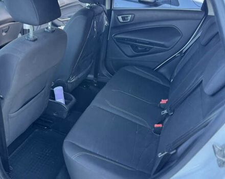 Білий Форд Фієста, об'ємом двигуна 1 л та пробігом 85 тис. км за 8500 $, фото 19 на Automoto.ua