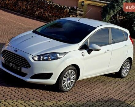 Білий Форд Фієста, об'ємом двигуна 1 л та пробігом 60 тис. км за 9999 $, фото 7 на Automoto.ua