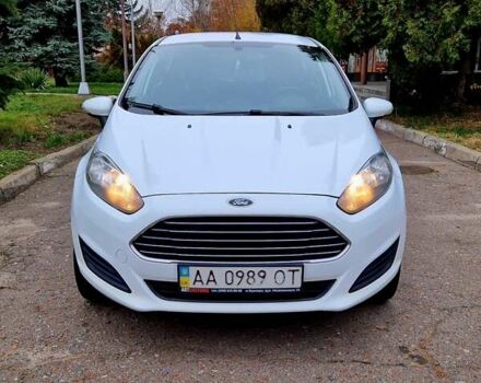 Белый Форд Фиеста, объемом двигателя 1 л и пробегом 182 тыс. км за 7500 $, фото 3 на Automoto.ua