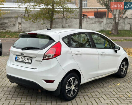 Белый Форд Фиеста, объемом двигателя 1.6 л и пробегом 280 тыс. км за 5800 $, фото 2 на Automoto.ua