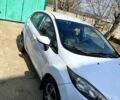 Білий Форд Фієста, об'ємом двигуна 1.6 л та пробігом 329 тис. км за 5600 $, фото 1 на Automoto.ua