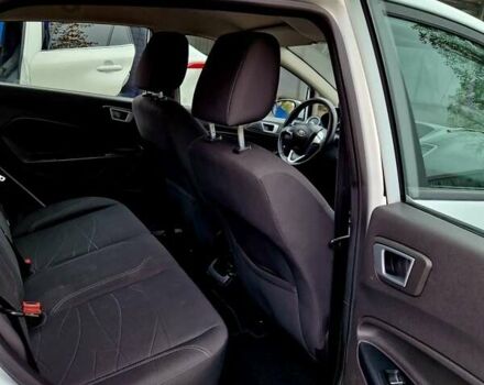 Белый Форд Фиеста, объемом двигателя 1 л и пробегом 182 тыс. км за 7500 $, фото 14 на Automoto.ua