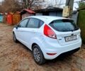 Білий Форд Фієста, об'ємом двигуна 1 л та пробігом 130 тис. км за 7500 $, фото 4 на Automoto.ua
