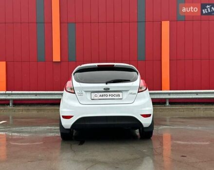 Форд Фієста 2015 у Києві на Automoto.ua Білий Форд Фієста, об'ємом двигуна 1 л та пробігом 159 тис. км за 6690 $, фото 6 на Automoto.ua