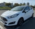 Білий Форд Фієста, об'ємом двигуна 1 л та пробігом 107 тис. км за 7000 $, фото 1 на Automoto.ua