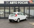 Белый Форд Фиеста, объемом двигателя 1 л и пробегом 86 тыс. км за 7490 $, фото 4 на Automoto.ua