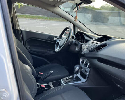 Белый Форд Фиеста, объемом двигателя 1.6 л и пробегом 177 тыс. км за 7500 $, фото 17 на Automoto.ua