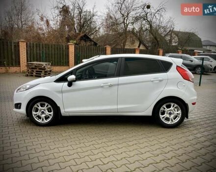 Белый Форд Фиеста, объемом двигателя 1 л и пробегом 96 тыс. км за 8900 $, фото 7 на Automoto.ua