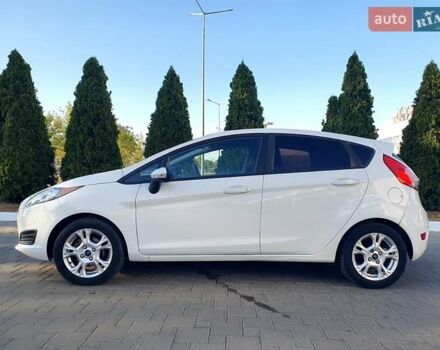 Белый Форд Фиеста, объемом двигателя 1.6 л и пробегом 188 тыс. км за 7399 $, фото 4 на Automoto.ua