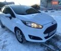 Белый Форд Фиеста, объемом двигателя 1 л и пробегом 160 тыс. км за 7300 $, фото 1 на Automoto.ua